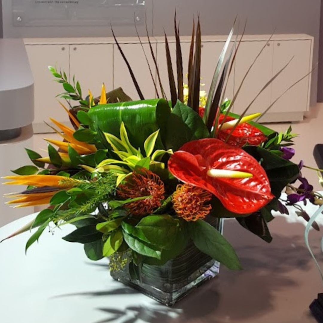 TROPICAL RECEPTION DESK ARRANGEMENT